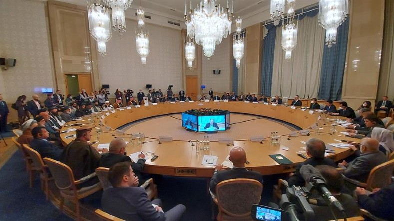 En Moscú, hace dos semanas, las potencias con intereses en Afganistán se reunieron para reactivar el plan de paz para el país asiático.