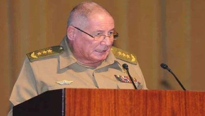 El nuevo ministro, general de Cuerpo de Ejército, Álvaro López Miera, combatió en la guerra de guerrillas contra la dictadura de Fulgencio Batista.