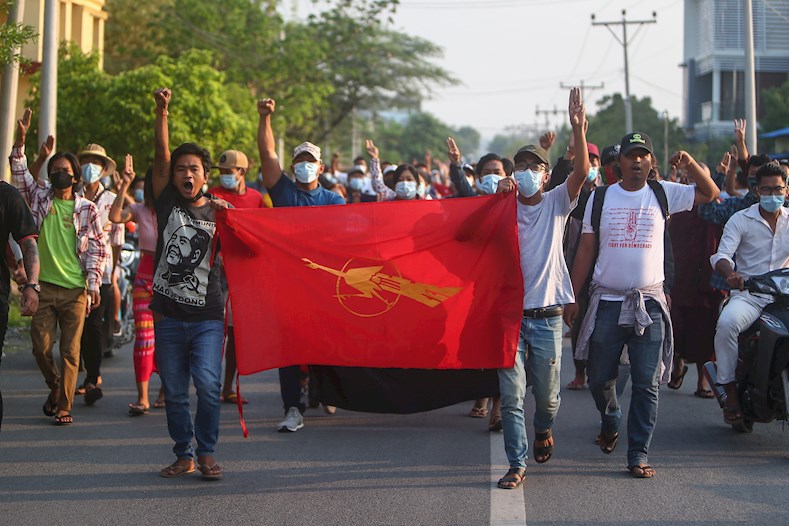 El movimiento de protestas populares se ha extendido durante tres meses por todo Myanmar y ahora alcanza la formación de una milicia en resistencia.