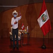 Perú, un maestro a la Presidencia