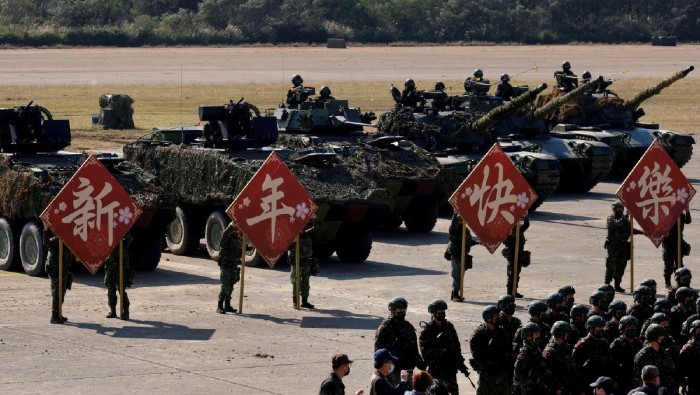 La venta de armas al ejército de Taiwán es vista como un incremento de la amenaza de Estados Unidos a la República Popular China.