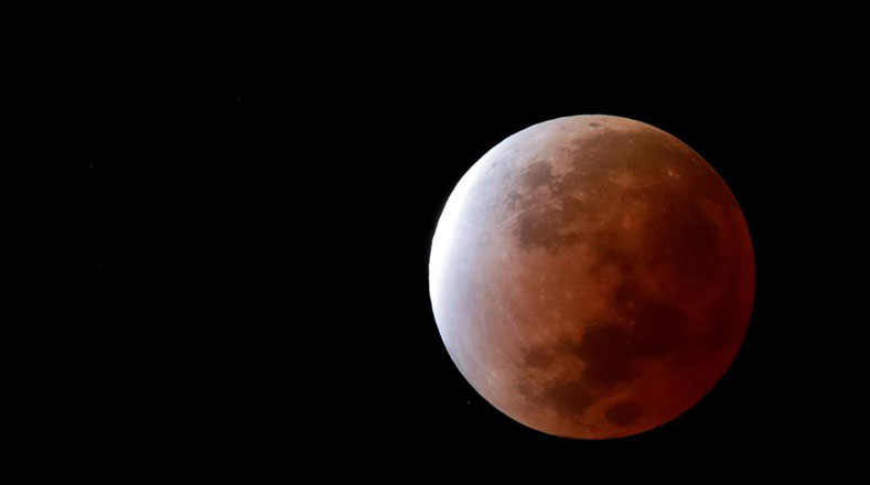 El tono rojizo de la Luna no pudo ser observado en todos los lugares, sino en aquellos que contaban con buenas condiciones metodológicas. Dependiendo de la magnitud del evento, la Luna fue vista de un color rojo oscuro o gris.