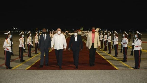 El ministro de Cultura cubano, Alpidio Alonso recibió este domingo a las delegaciones de Antigua y Barbuda y Santa Lucía.