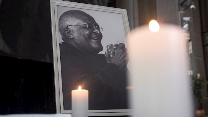 Los restos de Tutu estarán hasta el 1ro de diciembre en la catedral San Jorge de Ciudad del Cabo, ugar desde donde el arzobispo luchó durante años contra el apartheid.