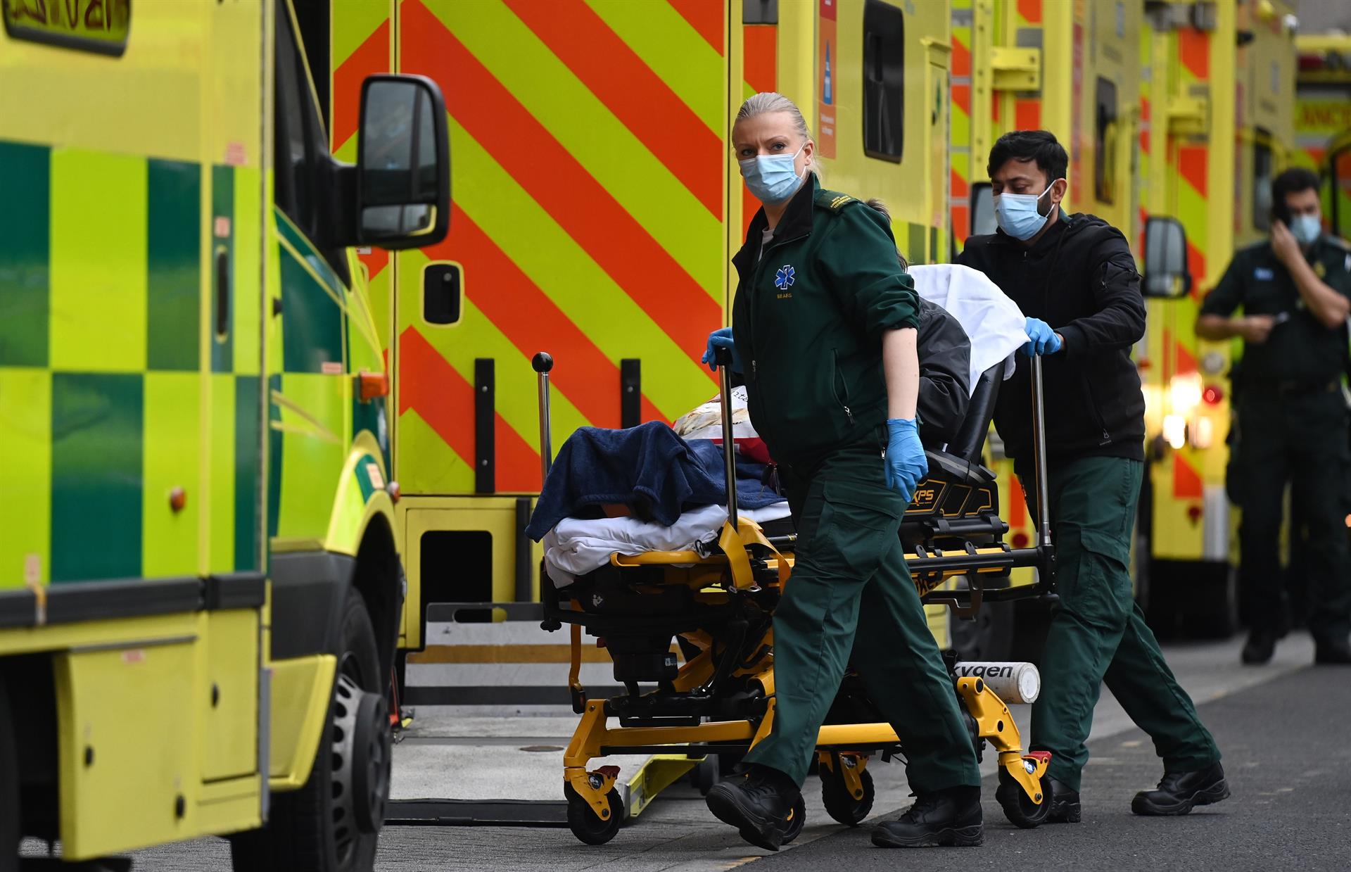 Reino Unido evidenció un alza de 529 fallecimientos en los últimos siete días.