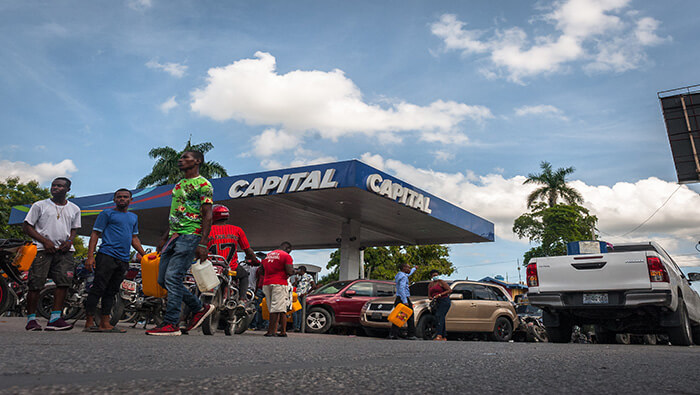 Durante la última semana aumentaron en Haiti los rumores de una posible alza en los precios del combustible.