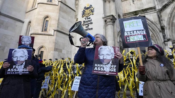 La larga batalla legal para propiciar la liberación de Assange se ha complementado con la movilización política en las calles.