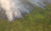 El gobernador de Corrientes declaró que más de 2.600 bomberos y brigadistas trabajan en mitigar los incendios.
