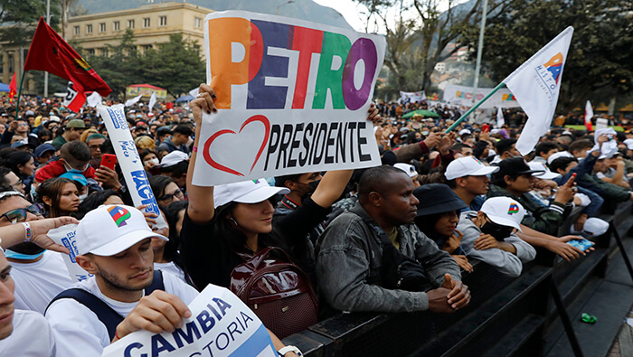 Miles de seguidores del Pacto Histórico acompañaron a los líderes de la coalición de izquierda en la capital colombiana.