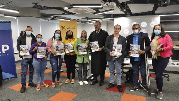 El informe presentado ante la JEP recoge el testimonio de al menos 38 familias colombianas víctimas del conflicto que están radicadas en Venezuela.