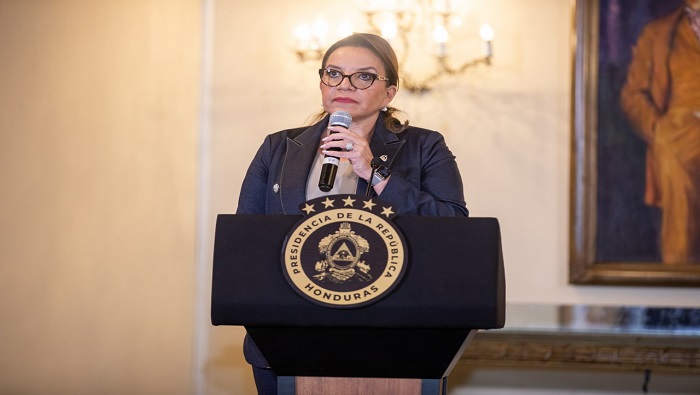 La presidenta hondureña, Xiomara Castro, anunció varias medidas de reparación para con los familiares y compañeros de Vicky Hernández.