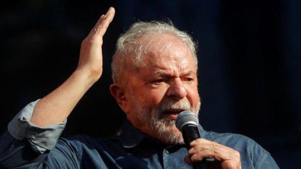 Expresidente brasileño Lula da Silva da positivo a la Covid-19