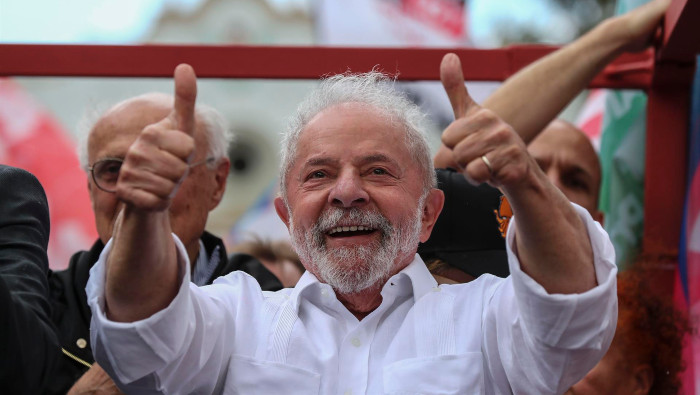Lula señaló que “hablemos con las personas que no votaron por nosotros en la primera vuelta y ganemos nuevos votos”.