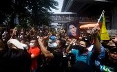 Miles de manifestantes en Myanmar exigen la liberación de Aung San Suu Kyi y el resto de presos políticos.