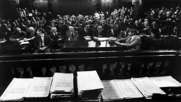 Fue en la Cámara Nacional de Apelaciones en lo Criminal y Correccional Federal, Palacio de Tribunales de la Ciudad de Buenos Aires, donde se enjuiciaron a nueve integrantes de las Juntas Militares.