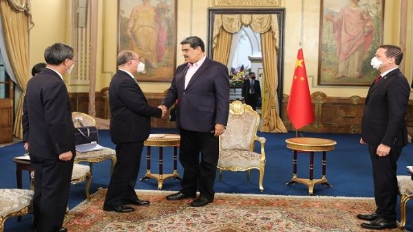 “Las relaciones bilaterales entre ambas naciones se fortalecen", señaló Nicolás Maduro.