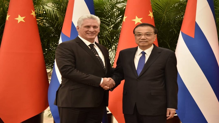 China y Cuba acordaron intensificar los intercambios de alto nivel y ampliar la cooperación en diversos campos.