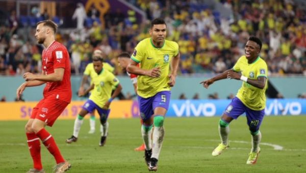 Brasil clasifica a los octavos de final de la Copa del Mundo