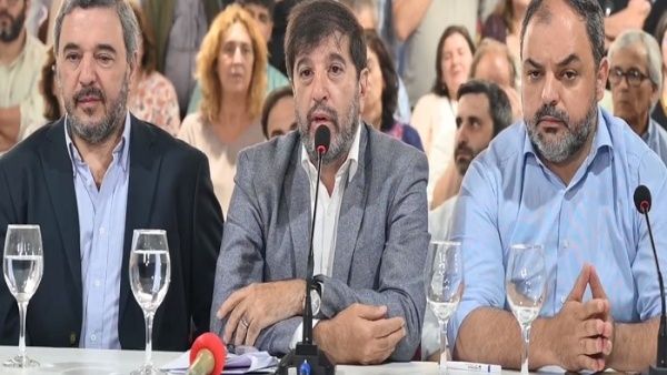 Frente Amplio uruguayo denuncia espionaje contra dos senadores