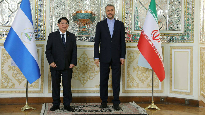 Durante su visita, el canciller rubricó un acuerdo de cooperación integral con su par iraní, Hosein Amir Abdolahian.