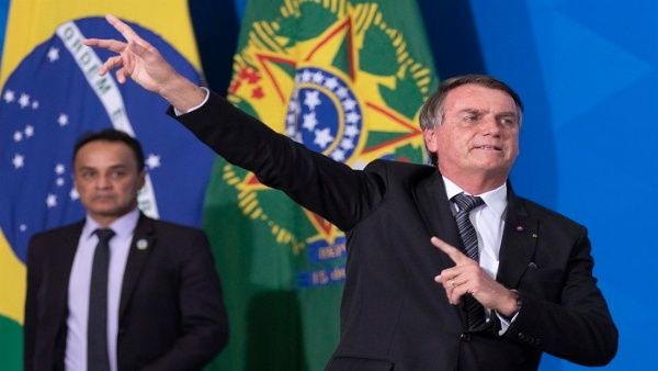 Bolsonaro indulta a militares acusados por masacre carcelaria
