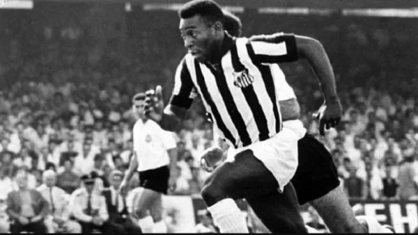 Club Santos de Brasil rendirá homenaje a Pelé