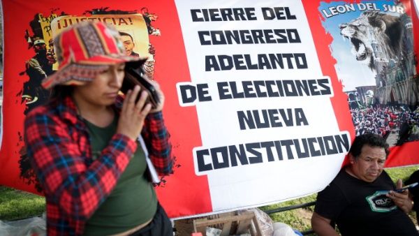 Los manifestantes reclaman además la renuncia de la presidente Dina Boluarte y el adelanto de las elecciones para el 2023.