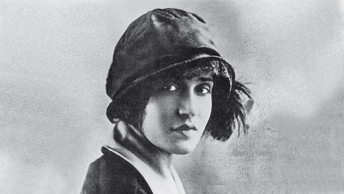 Según el poeta Pablo Neruda, Tina siempre fue una militante humilde que hacía las labores que nadie quería.