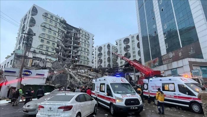El sismo fue registrado a una profundidad de 17,9 kilómetros con epicentro en el distrito fronterizo turco de Pazarcik.