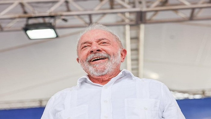 Lula da Silva puntualizó que “estamos reconstruyendo Brasil”.