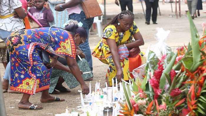 El presidente de Gabón, Ali Bongo, decretó el pasado lunes tres días de luto nacional en memoria de las víctimas de este naufragio