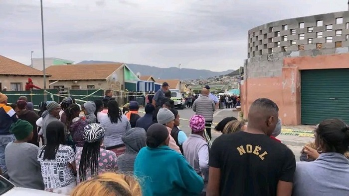 Los perpetradores detuvieron un vehículo frente a la casa ubicada en Ocean View, entraron en el recinto y abrieron fuego.