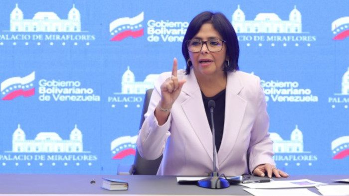 El Gobierno de EE.UU. se burló de todos los que asistieron a la Conferencia de Bogotá porque ellos ya sabían lo que venia con esta licencia 42 de la OFAC contra Venezuela, aseguró Rodríguez..