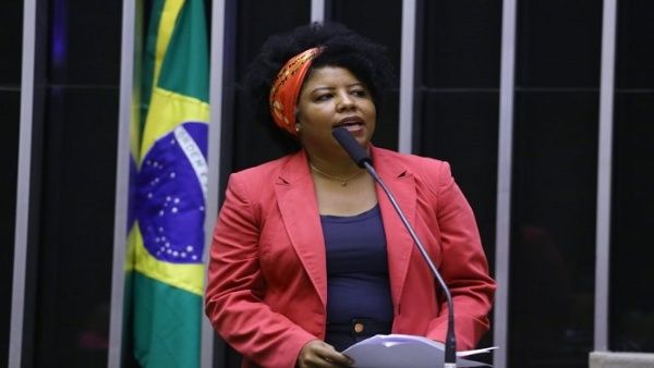 Diputados aprueban proyecto sobre igualdad salarial en Brasil
