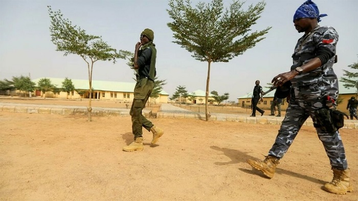 Algunos estados nigerianos sufren ataques incesantes por parte de bandas criminales que cometen asaltos y secuestros masivos