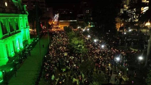 Docentes argentinos exigen mejoras salariales en Jujuy