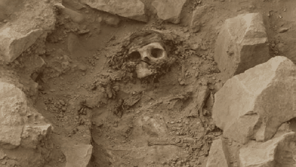Encuentran momia de más de 3.000 años en Perú
