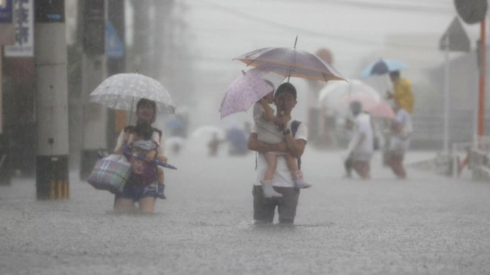 Al menos 196.748 personas de la ciudad japonesa de Matsue (en el oeste) han recibido este sábado “órdenes de evacuación de emergencia” por el riesgo de inundaciones y deslizamientos de tierra.