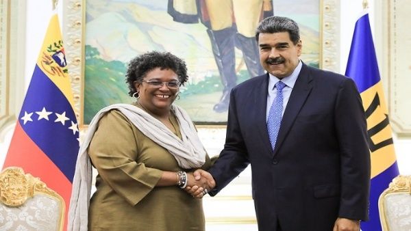 Luego de la ceremonia de bienvenida en el Palacio de Miraflores, ambos líderes iniciaron su encuentro de trabajo.