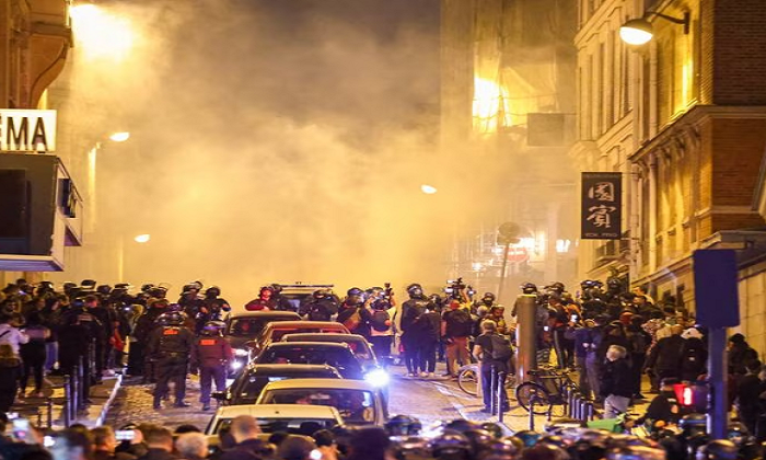 La muerte de Nahel M por un disparo de la policía provocó manifestaciones en ciudades de toda Francia.
