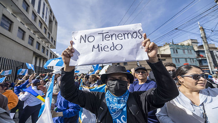 A través de sus redes sociales, la Alianza por las Reformas instó a la población a movilizarse hacia el Ministerio Público.