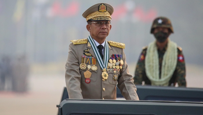El jefe de la junta, Min Aung Hlaing, señaló que la decisión fue necesaria a partir de la inestabilidad en la seguridad.
