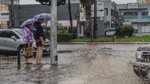 Tormenta tropical Hilary deja cuatro muertos en México