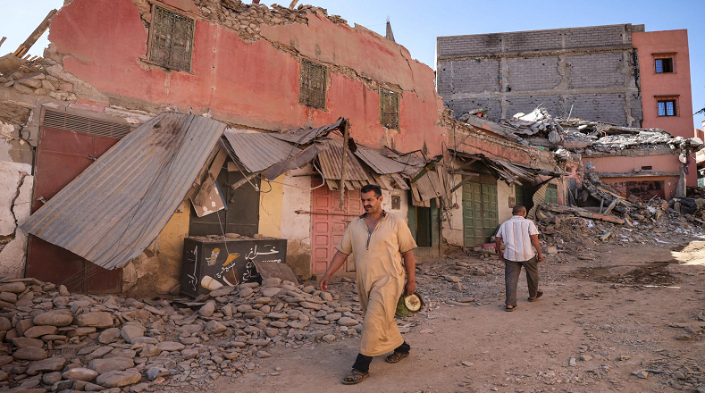 En una decena de provincias, el terremoto dejó muertos, pero las más afectadas son Al Haouz, cercana del epicentro, con 1.591 fallecidos, seguida de Taroudant, donde se contabilizan hasta ahora 809 víctimas mortales.