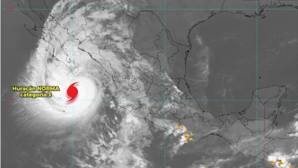 Norma se intensifica a huracán categoría 3 rumbo a BCS, México