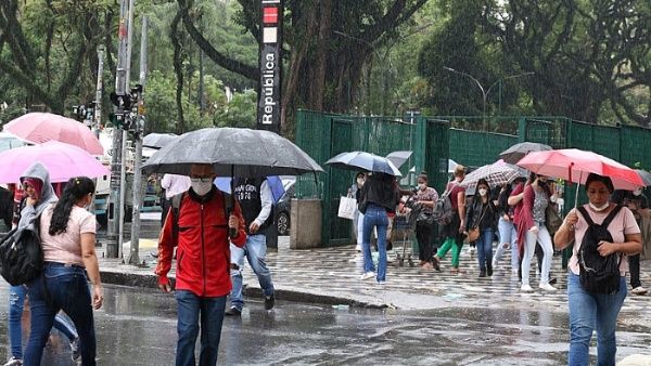 Aumentan fallecidos por fuertes lluvias en Sao Paulo, Brasil