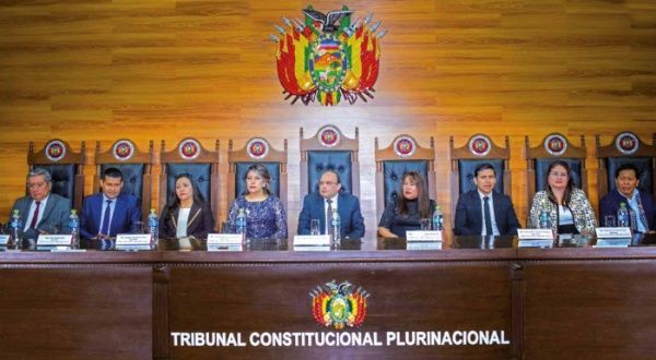 Tribunal boliviano rechaza existencia de la reelección indefinida