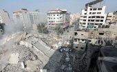 El ataque aéreo israelí golpeó una residencia en la ciudad de Zawaida, en la provincia central de Gaza.