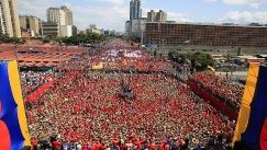 Venezolanos se concentran en la capital del país en apoyo a la Revolución Bolivariana.
