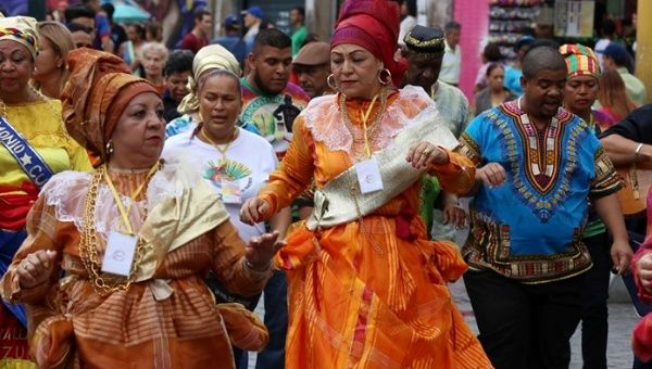 En Venezuela se llevan a cabo diversas actividades y eventos culturales, representando parte del legado histórico del país.